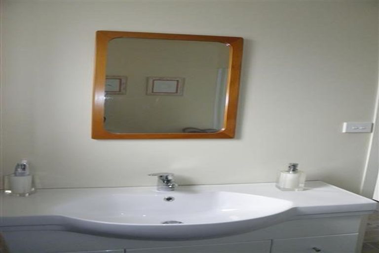 Photo of property in 12 Douglas Street, Grasmere, Invercargill, 9810