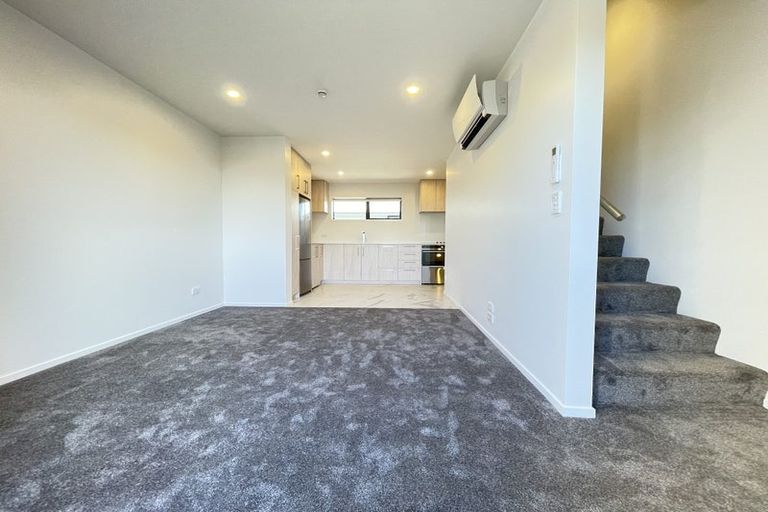 Photo of property in 2/231 Marine Parade, New Brighton, Christchurch, 8061