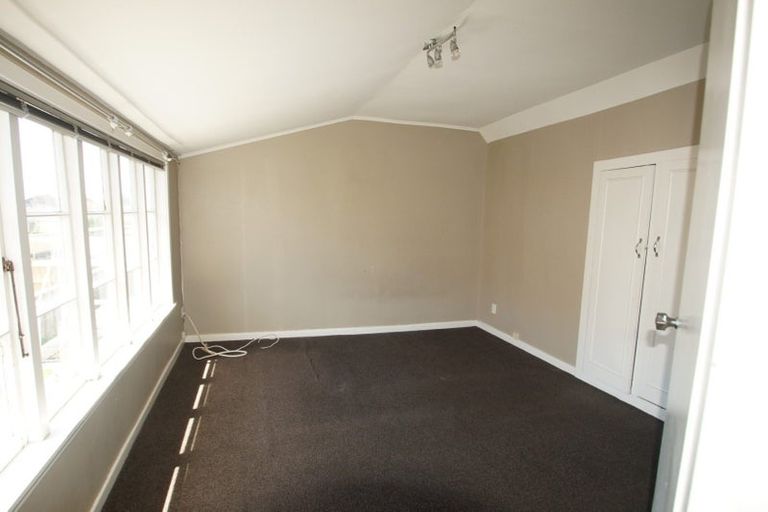 Photo of property in 2/94 Springfield Road, St Albans, Christchurch, 8014