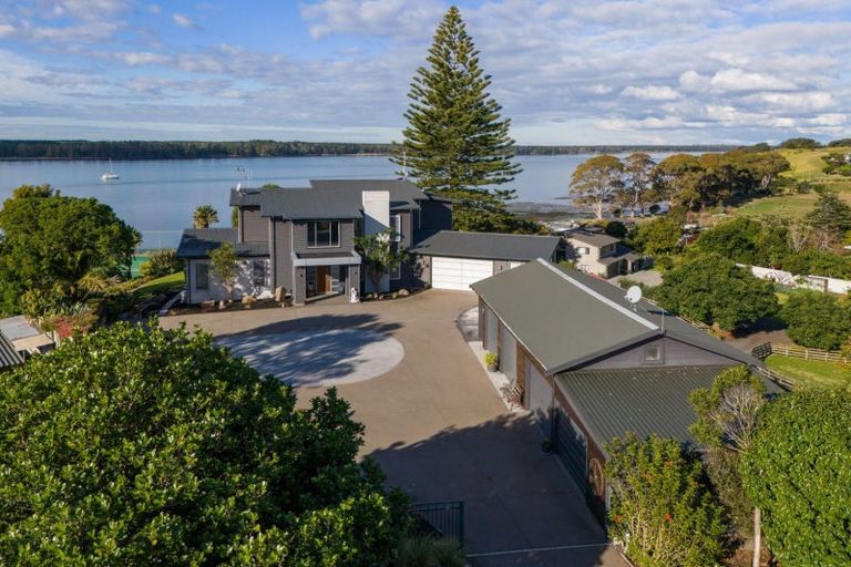 Photo of property in 300 Ongare Point Road, Tahawai, Katikati, 3170