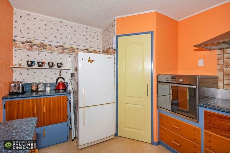 Photo of property in 9 Carr Street, Te Kamo, Whangarei, 0112