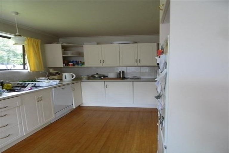 Photo of property in 6 Mistletoe Place, Browns Bay, Auckland, 0630