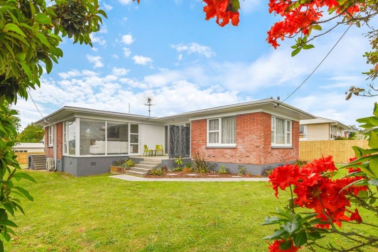 Photo of property in 16 Elliott Crescent, Owhata, Rotorua, 3010