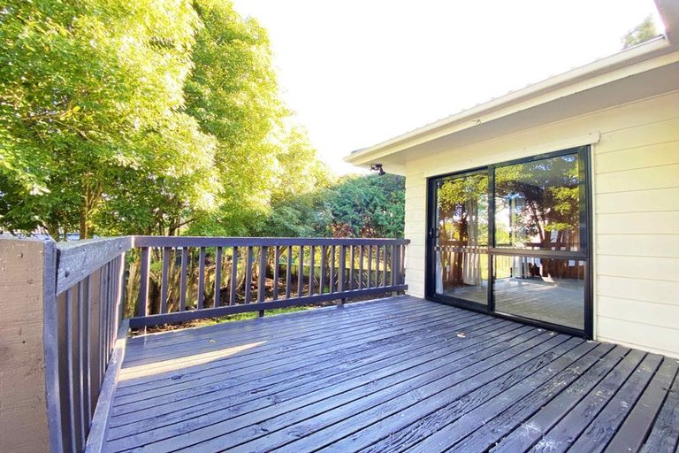 Photo of property in 9 Kopu Place, Clendon Park, Auckland, 2103
