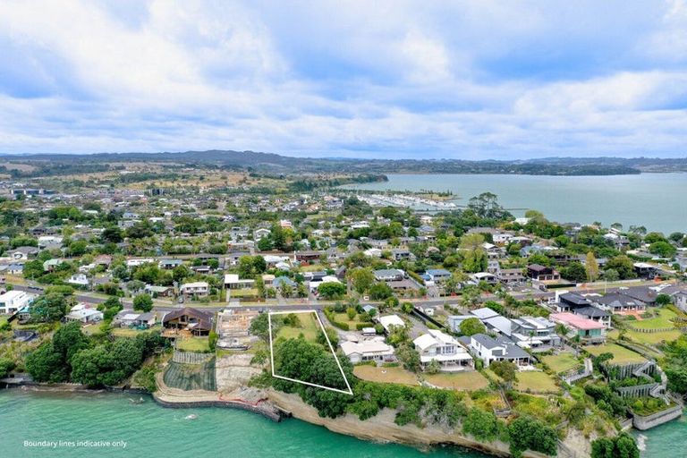 Photo of property in 17 Hawke Crescent, Beachlands, Auckland, 2018