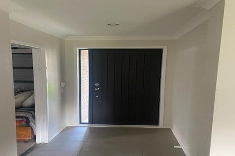 Photo of property in 9 Yatterina Avenue, Takanini, 2112