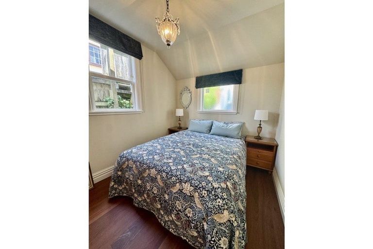 Photo of property in 240 Tinakori Road, Thorndon, Wellington, 6011