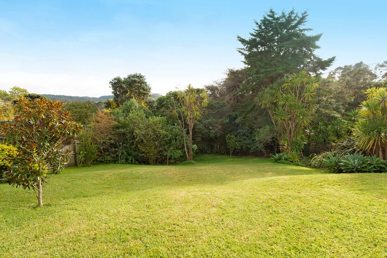 Photo of property in 15 Hillcrest Road, Hatfields Beach, Orewa, 0931