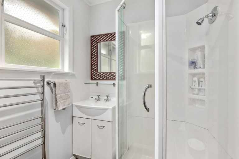 Photo of property in 40 Holborn Drive, Stokes Valley, Lower Hutt, 5019