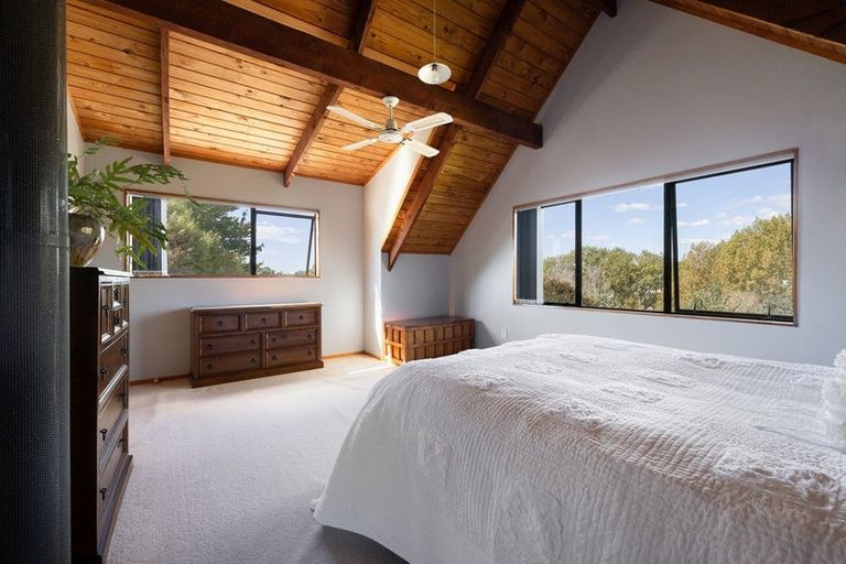 Photo of property in 12 Nettlingham Place, Te Puke, 3119