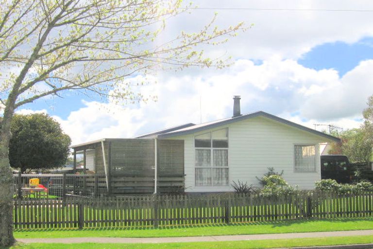 Photo of property in 47 Tennyson Drive, Owhata, Rotorua, 3010