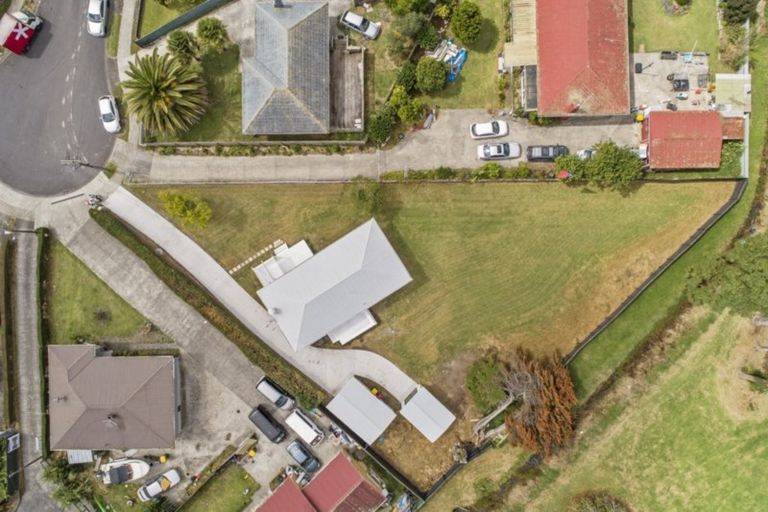 Photo of property in 16 Celia Place, Mangere East, Auckland, 2024