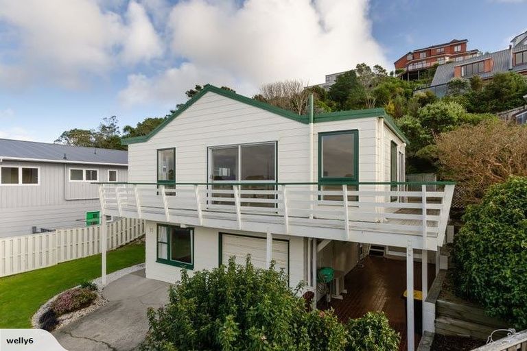 Photo of property in 15 Nagpur Terrace, Broadmeadows, Wellington, 6035