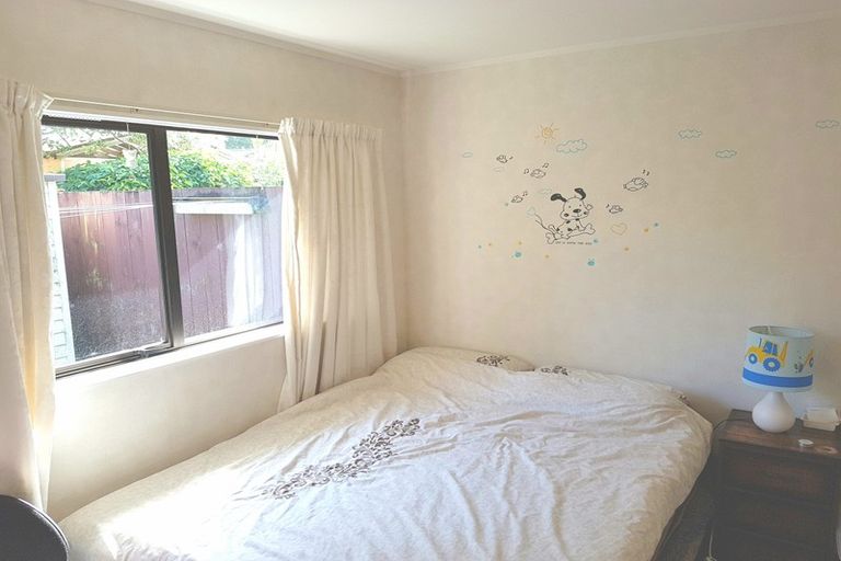 Photo of property in 1/13 Monaco Place, Mount Wellington, Auckland, 1072