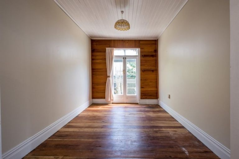 Photo of property in 41 Durham Street, Picton, 7220