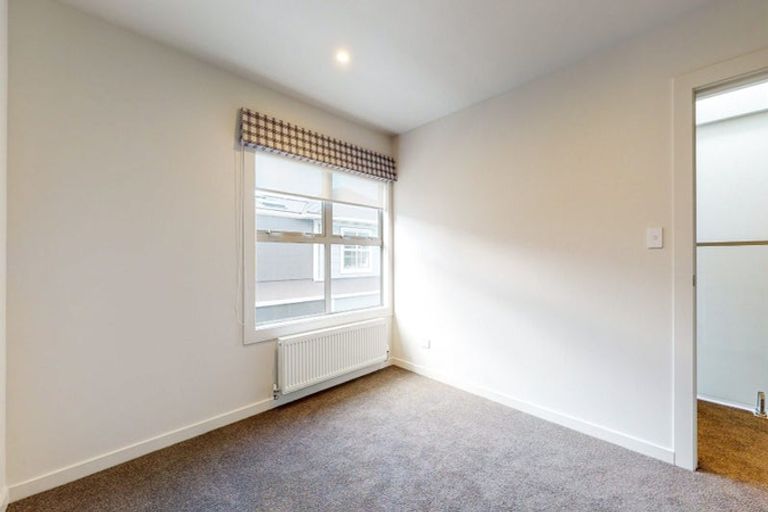Photo of property in 94c Tinakori Road, Thorndon, Wellington, 6011