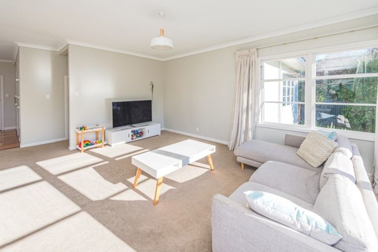 Photo of property in 23 Kent Road, Saint Johns Hill, Whanganui, 4501