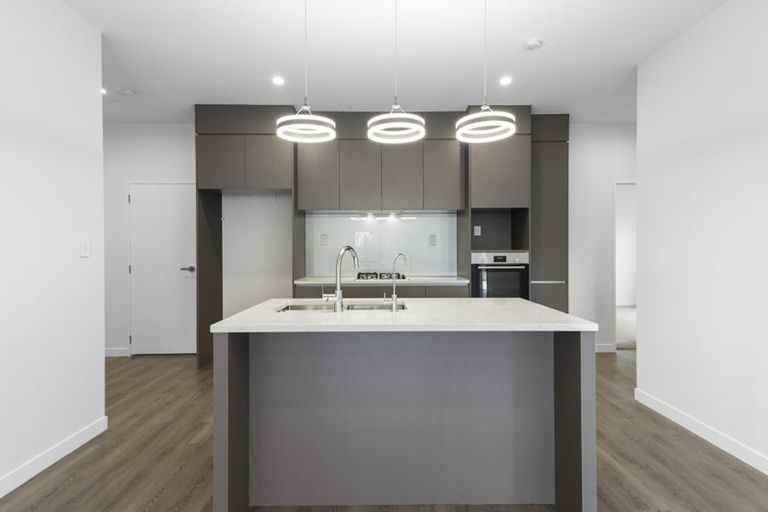 Photo of property in 36 Regis Park Drive, Pukekohe, 2120