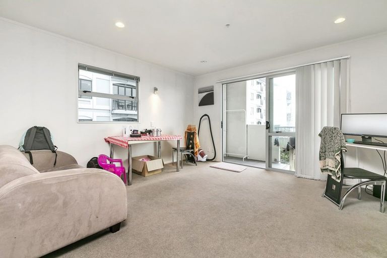 Photo of property in 3a/16 Burton Street, Grafton, Auckland, 1010