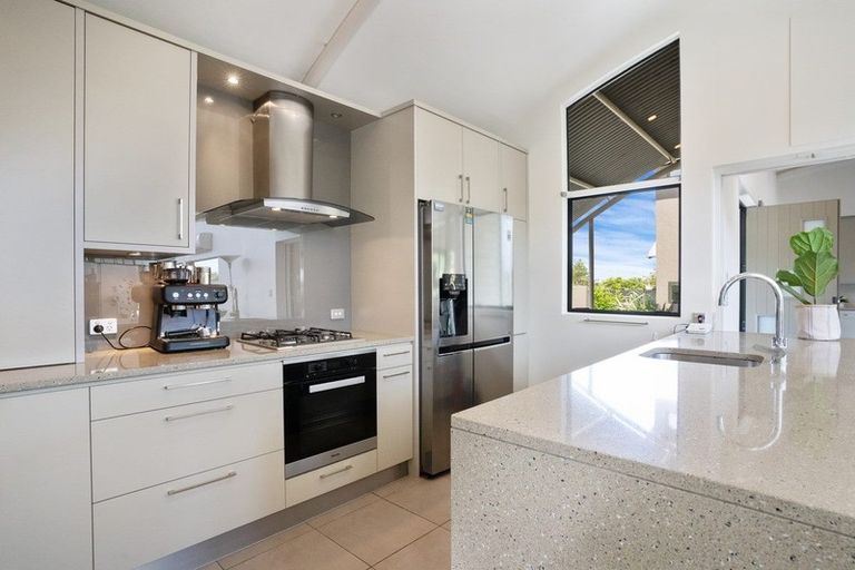 Photo of property in 6 Broadway Avenue, Waikuku Beach, 7473