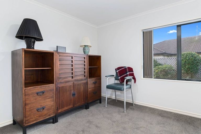 Photo of property in 1 Amberley Crescent, Bethlehem, Tauranga, 3110