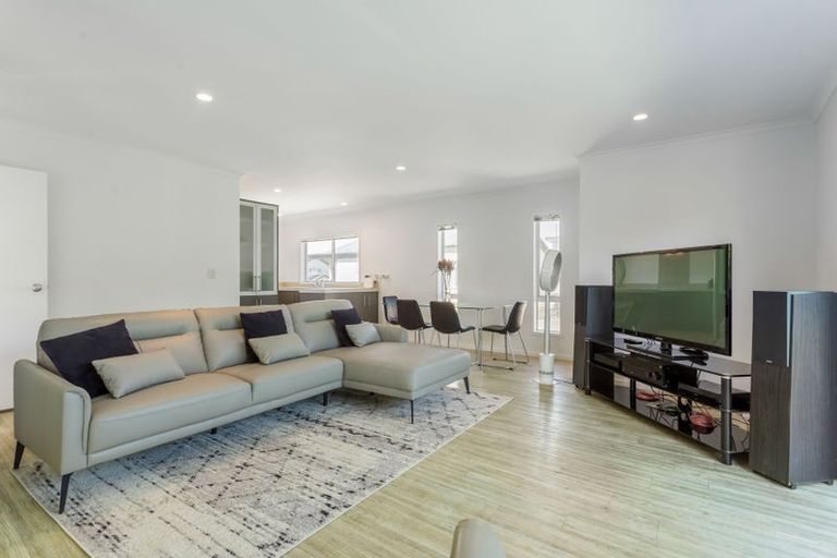 Photo of property in 418a Old Te Atatu Road, Te Atatu Peninsula, Auckland, 0610