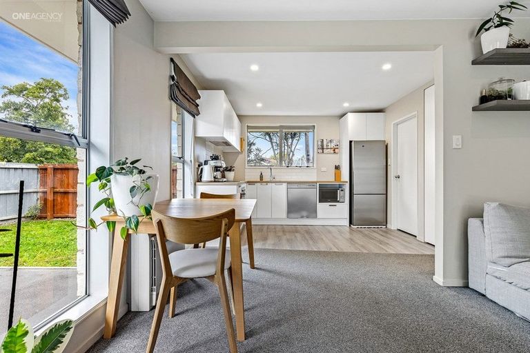 Photo of property in 2/38 Brogar Place, Casebrook, Christchurch, 8051