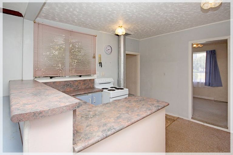 Photo of property in 33 Shortt Street, Foxton Beach, Foxton, 4815