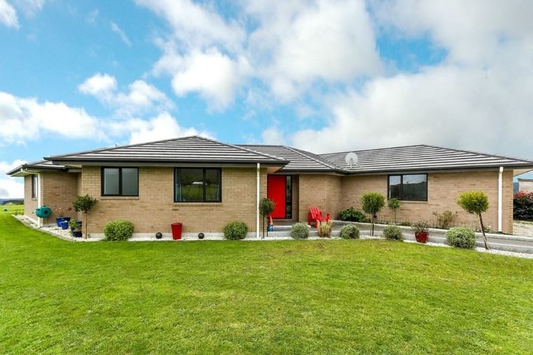 Photo of property in 663 Upper Pitone Road, Pitone, New Plymouth, 4374