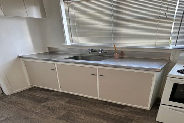 Photo of property in 1/516 Fergusson Drive, Trentham, Upper Hutt, 5018