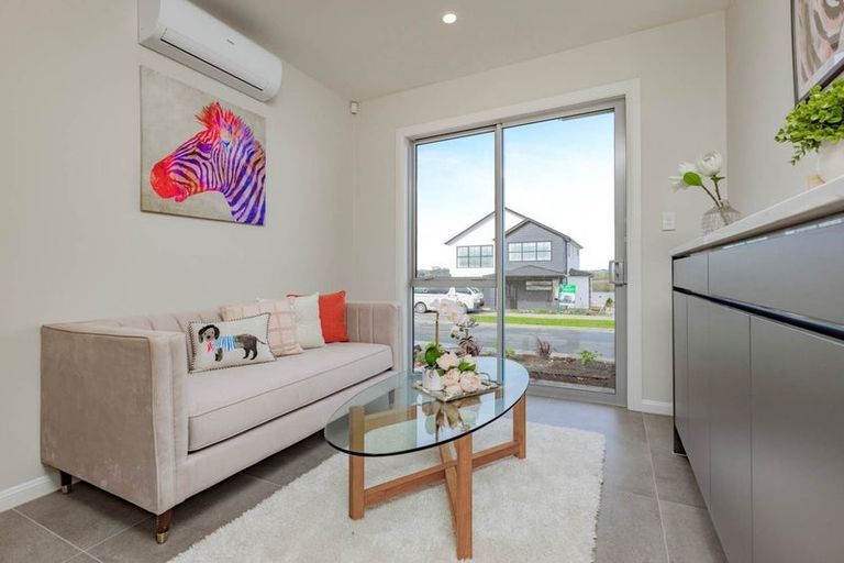 Photo of property in 29 Emerald Avenue, Rosehill, Papakura, 2113