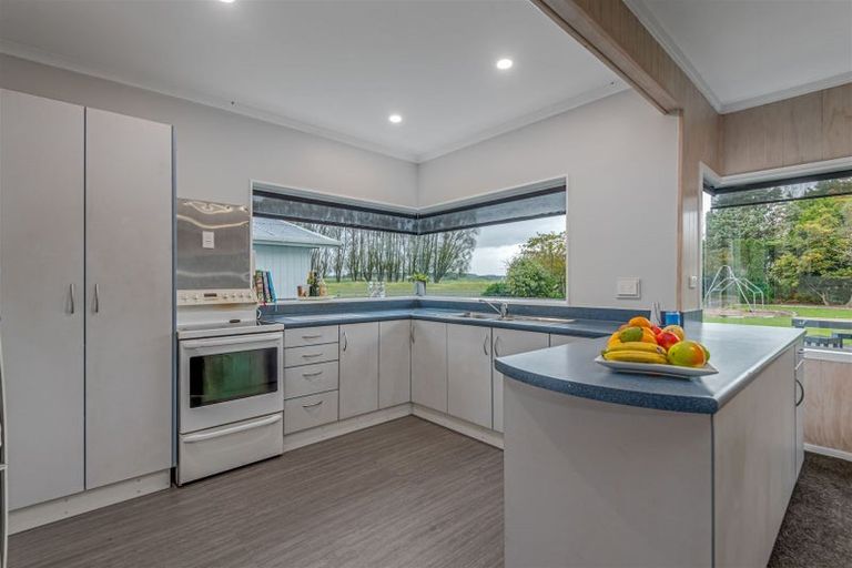 Photo of property in 578 Raumai Road, Bulls, 4894