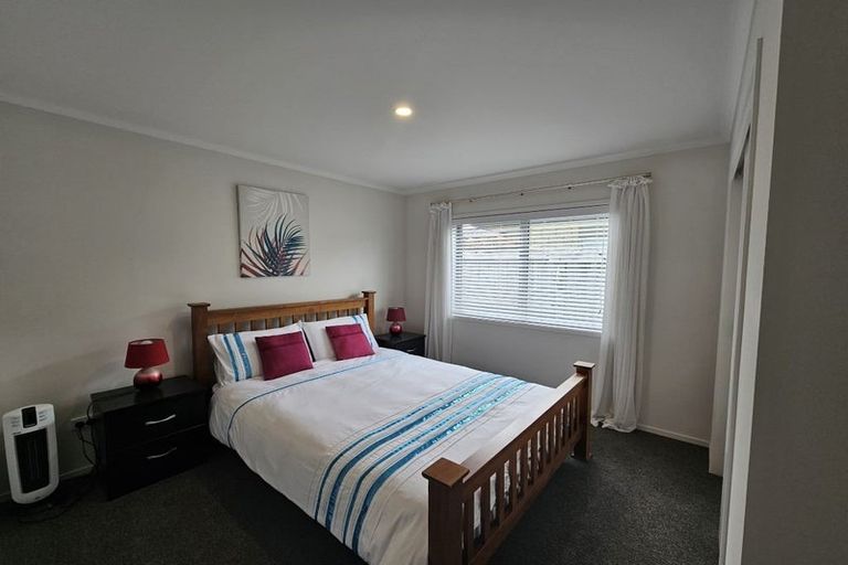 Photo of property in 16 Fuller Street, Papamoa Beach, Papamoa, 3118