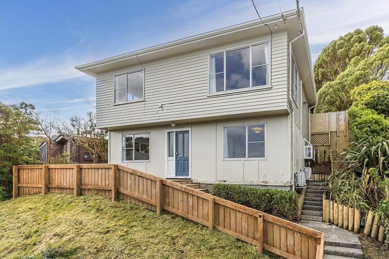 Photo of property in 91 Black Rock Road, Newlands, Wellington, 6037