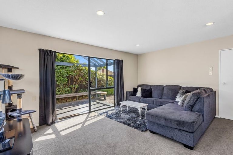 Photo of property in 2/20 Bella Rosa Drive, Hei Hei, Christchurch, 8042