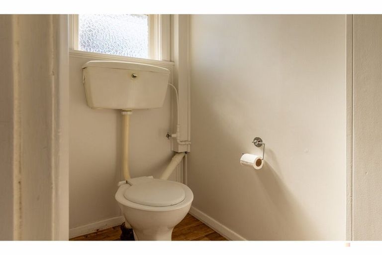 Photo of property in 15 Tay Street, Waimataitai, Timaru, 7910