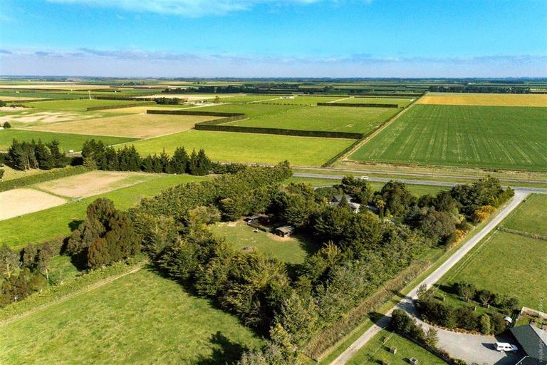 Photo of property in 2614 West Coast Road, Kirwee, Darfield, 7571