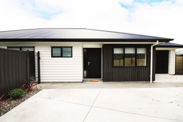 Photo of property in 1b Moore Street, Trentham, Upper Hutt, 5018