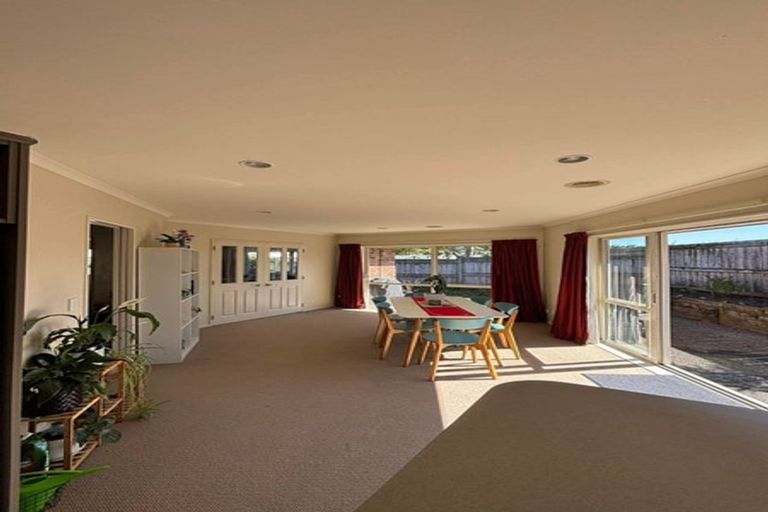Photo of property in 70a Rimu Road, Raumati Beach, Paraparaumu, 5032