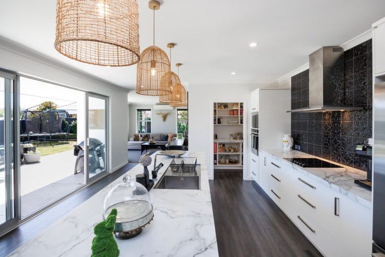 Photo of property in 30 Dogwood Way, Milson, Palmerston North, 4414