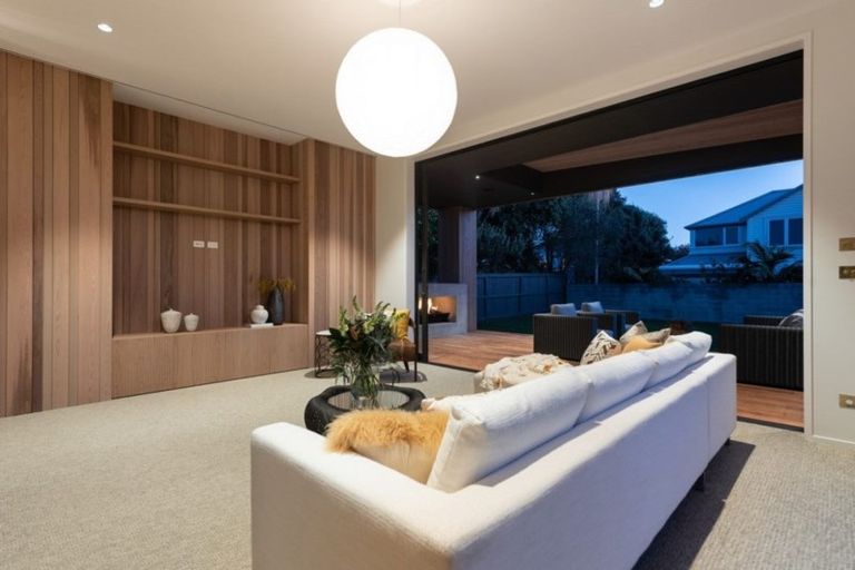 Photo of property in 98 Muricata Avenue, Mount Maunganui, 3116