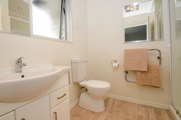 Photo of property in 28 Severn Street, Green Island, Dunedin, 9018