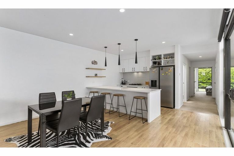 Photo of property in 4 Troop Road, Papakura, 2110