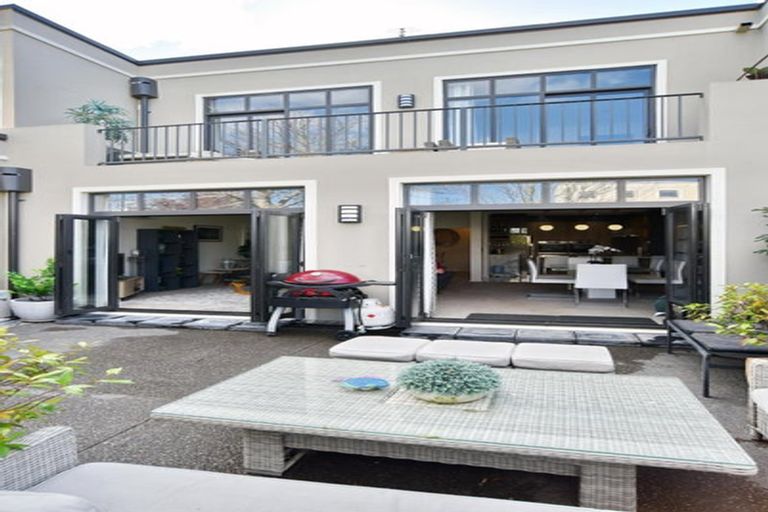 Photo of property in 5 Millcreek Lane, Northwood, Christchurch, 8051