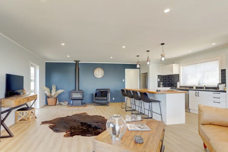 Photo of property in 8 Nukumaru Parade, Waiinu Beach, Whanganui, 4588