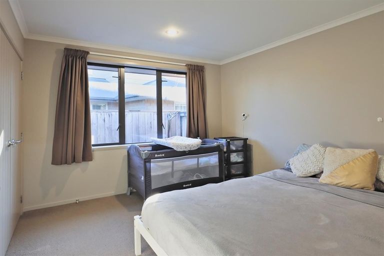 Photo of property in 1/31 Jones Crescent, Melville, Hamilton, 3206