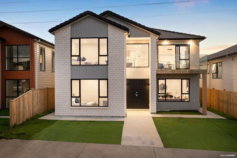 Photo of property in 44 Dungloe Avenue, Flat Bush, Auckland, 2019