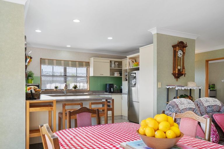 Photo of property in 29 Basley Road, Owhata, Rotorua, 3010