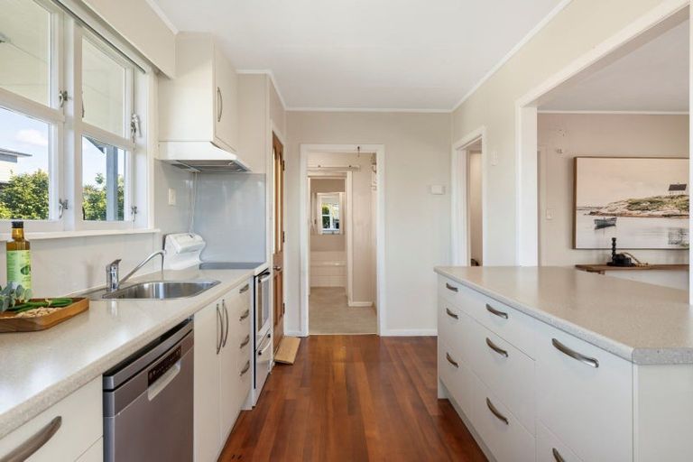 Photo of property in 1 Winiata Street, Brookfield, Tauranga, 3110