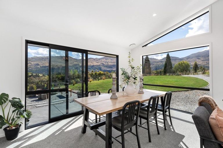 Photo of property in 86 Mountain View Road, Dalefield, Queenstown, 9371